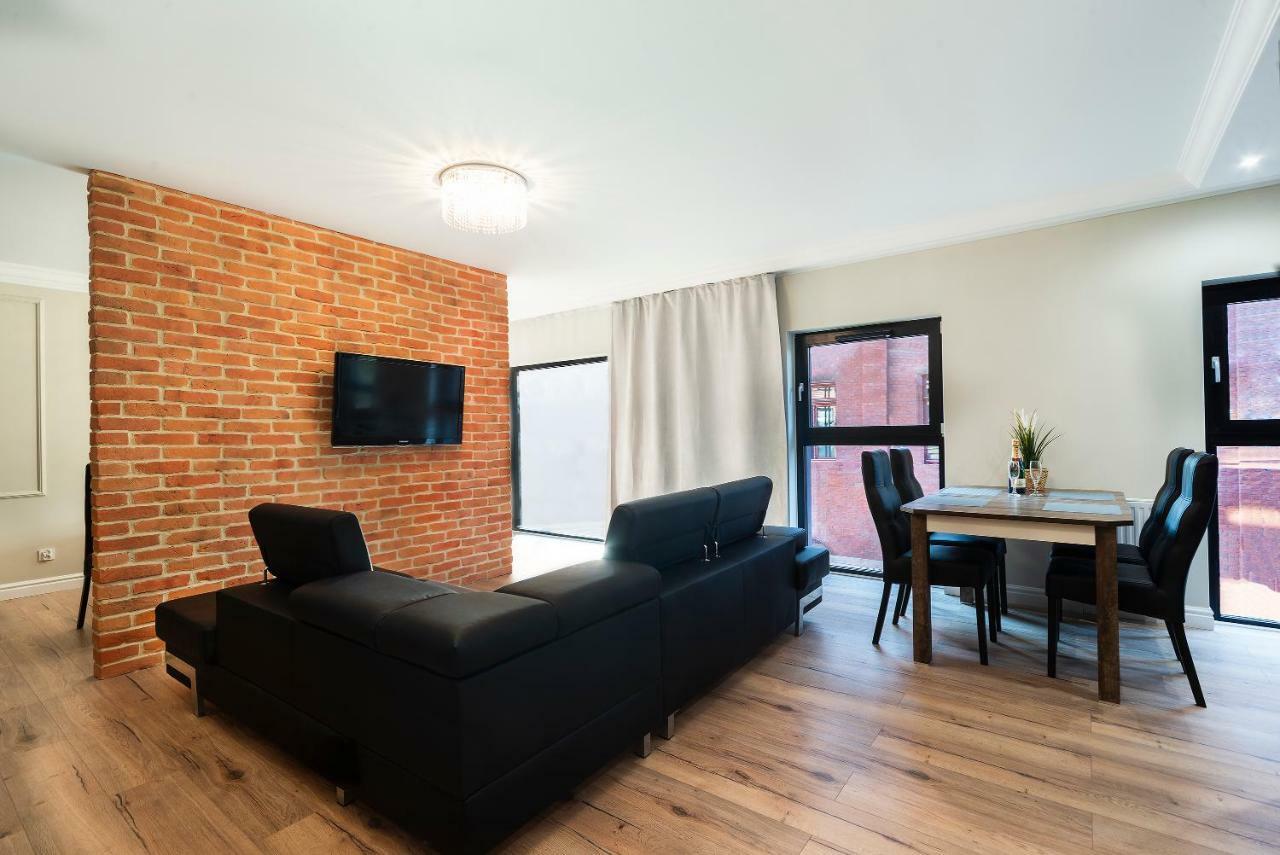 Mira Apartments กดัญสก์ ภายนอก รูปภาพ